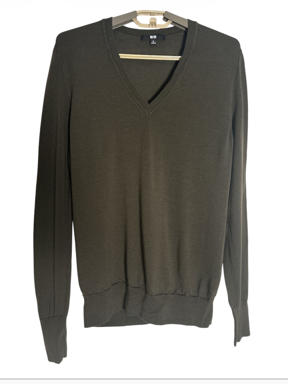Uniqlo Pure New Wool V Neck Sweater Size M